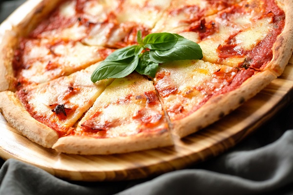 Pizza Margherita.